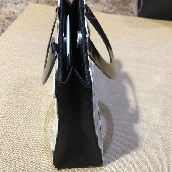 Mother of Pearl/Shell Purse - Picture 7 of 11